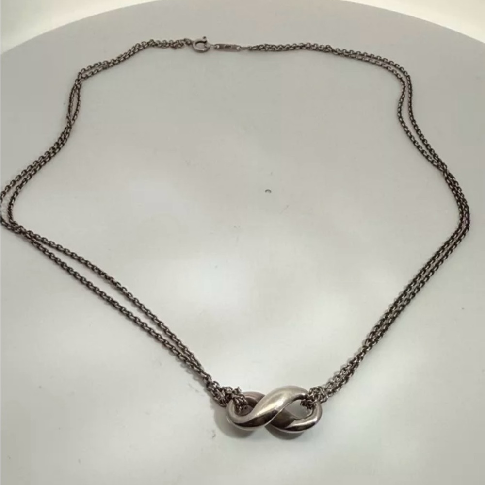 Auth. Tiffany & Co Sterling Silver Eternity Necklace